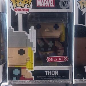Funko 8-Bit Thor Pop - Gray, Yellow, Red